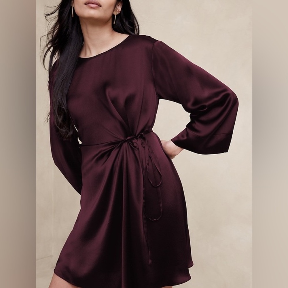 Banana Repiblix Plum Silk dress M